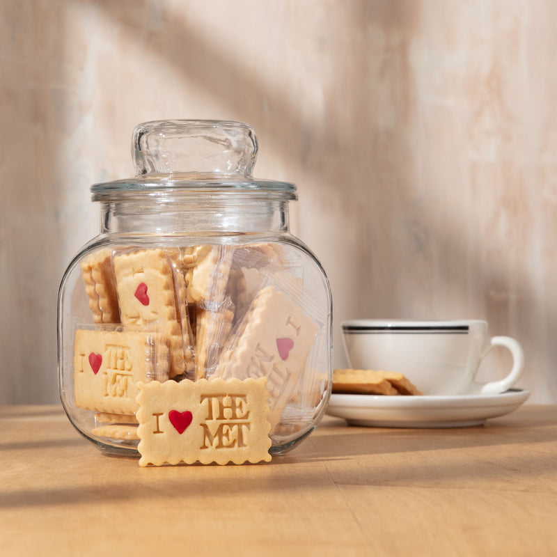 individually wrapped logo shortbread cookies with the met logo for corporate gifts, party favors, branded favors